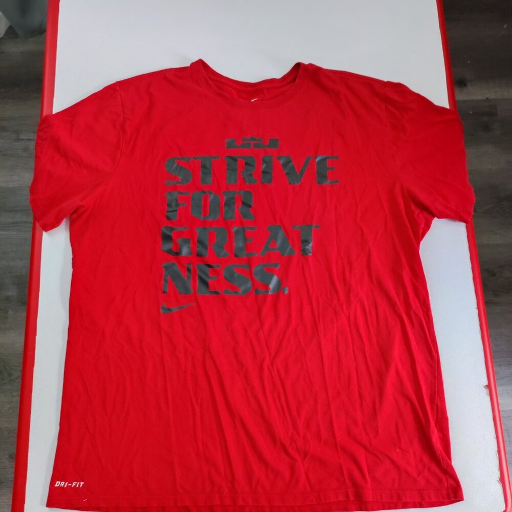 Nike Tee athletic cut dri-fit men's size XL red with graphic design